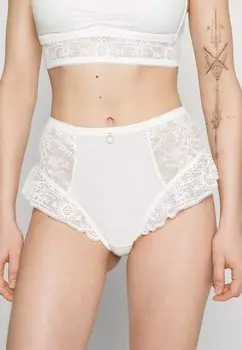 Стринги Emporio Armani