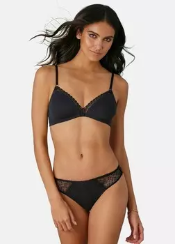 Стринги LASCANA, черный