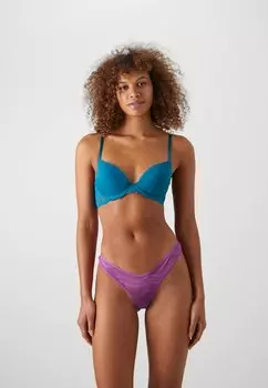 Стринги THONG LOW RISE 3 PACK Calvin Klein Underwear, цвет Dahlia/Vintage Violet/White