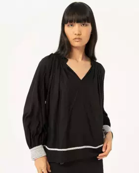 Струящаяся женская блузка с деталями, связанными крючком Surkana, черный