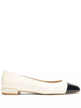 Stuart Weitzman туфли-балетки из кожи Pearl Flat, белый