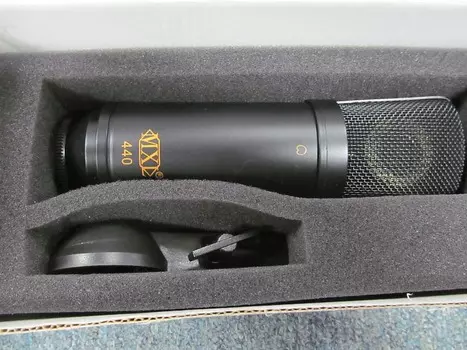 Студийный конденсаторный микрофон MXL 440