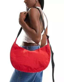 Сумка Baggu из нейлона в форме полумесяца среднего размера 8 x 13,75 дюймов цвета конфетно-яблочного цвета