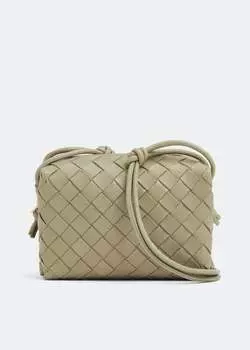 Сумка Bottega Veneta Mini Loop Camera, зеленый