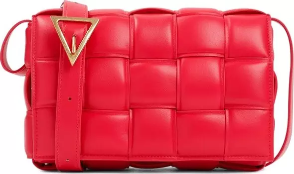 Сумка Bottega Veneta Padded Casette Bag Firework, красный