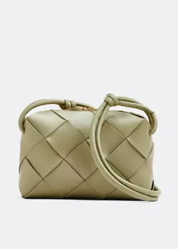 Сумка Bottega Veneta Small Cassette Camera, зеленый