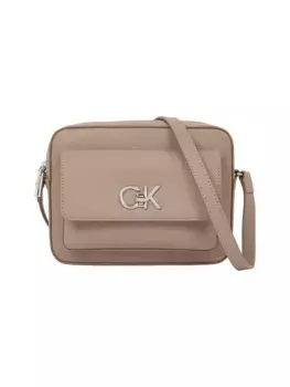 Сумка через плечо Calvin Klein "RE-LOCK CAMERA BAG_MONO", цвет Cinder Monogram Pu