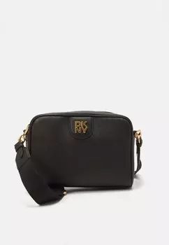 Сумка через плечо CAROL CAMERA BAG - Across body bag DKNY, черный