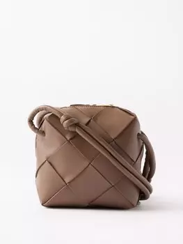 Сумка через плечо cassette mini из кожи intrecciato Bottega Veneta, коричневый