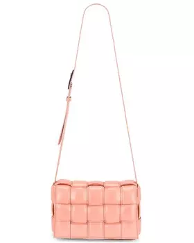 Сумка через плечо Cassette с мягкой подкладкой Bottega Veneta, цвет Peachy & Silver