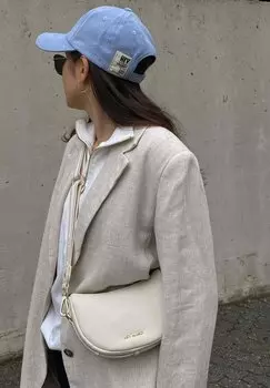 Сумка через плечо Chest Sporty Hey Marly, бежевыйовый