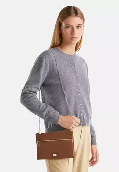 Сумка через плечо FLAT IN-EFFECT WITH REMOVABLE ADJUSTABLE CHAIN STRAP ZIP CLOSURE FRONT POCKET AND LOGO ON THE FRONT United Colors of Benetton, коричневый