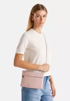 Сумка через плечо FLAT IN-EFFECT WITH REMOVABLE ADJUSTABLE CHAIN STRAP ZIP CLOSURE FRONT POCKET AND LOGO ON THE FRONT United Colors of Benetton, фуксия