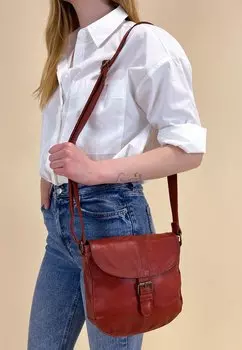 Сумка через плечо Gusti Leder