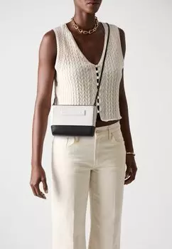 Сумка через плечо IKON ZIPPED POUCH - Across body bag KARL LAGERFELD, черный