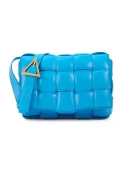 Сумка через плечо из фактурной кожи Borsa среднего размера Bottega Veneta, цвет Pool