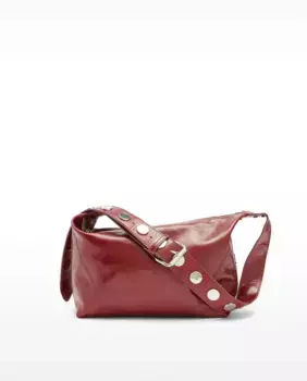 Сумка через плечо из натуральной кожи с заклепками с лаковым эффектом и застежкой-молнией Parfois, красный