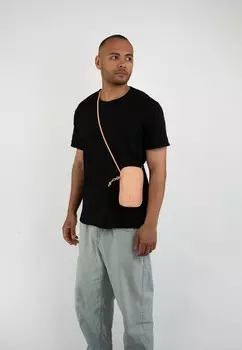 Сумка через плечо JOSH UNISEX Johnny Urban, абрикос