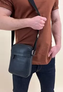 Сумка через плечо KARL Gusti Leder, цвет black