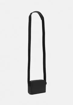 Сумка через плечо Minimal Focus Camera Bag Calvin Klein, черная