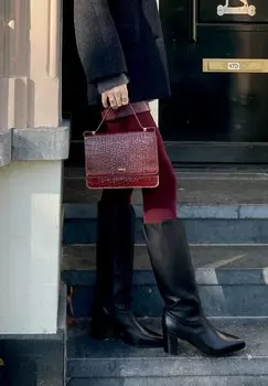 Сумка через плечо MIT KROKOMUSTER - Across body bag Manfield, красный