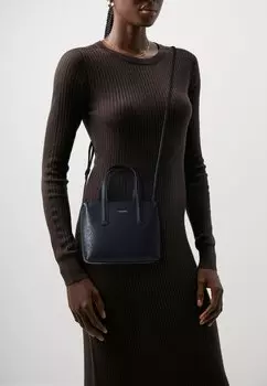 Сумка через плечо MUST MINI TOTE MONO Calvin Klein, цвет black