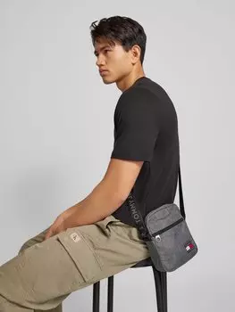 Сумка через плечо с этикеткой-значком модель «DAILY SEASONAL» Tommy Jeans
