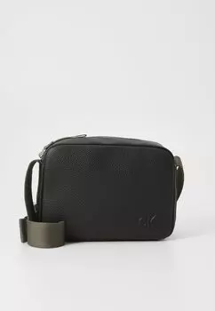 Сумка через плечо YOUNG INTERESTING CAMERA BAG - Across body bag Calvin Klein Jeans, черный