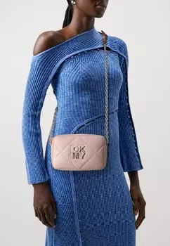 Сумка DKNY, светло-розовый