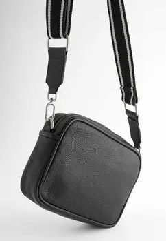 Сумка для фотокамеры WEBBING STRAP Next, черный