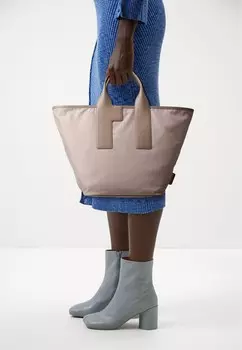 Сумка для покупок ARCO FLY TOTE Furla, светло-розовый