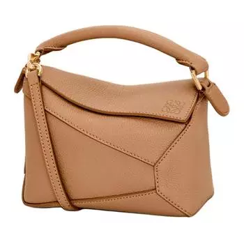 Сумка-головоломка из мягкой зернистой телячьей кожи, сумка-мешочек через плечо, женская мини-сумка цвета ириски LOEWE