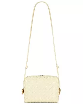 Сумка кросс-боди Bottega Veneta Small Loop Metal Knot, цвет Ice Cream & Muse Brass