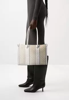 Сумка L TOTE LIU JO, цвет off white