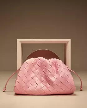 Сумка Mini Pouch Intrecciato через плечо Bottega Veneta