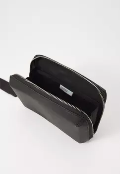 Сумка MODENA CUBE CASE MEDIUM Guess, черный