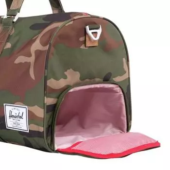 Сумка Novel 42,5 л. Herschel Supply, цвет Woodland Camo/Multi Zip