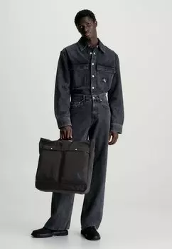 Сумка REVERSIBLE Calvin Klein Jeans, цвет black silver metallic