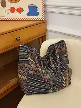 Сумка с цветочным узором, многоцветный