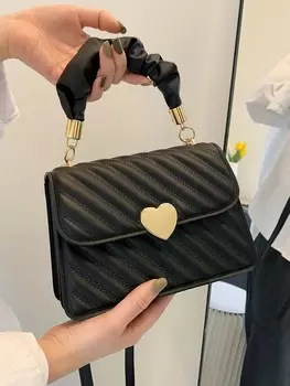 Сумка с декором в виде сердца, черный