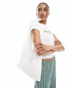 Сумка-шоппер Pull&Bear с вышитым завязочным элементом белого цвета