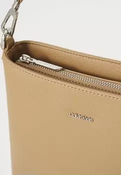 Сумка SMALL BUCKET Calvin Klein, бежевый