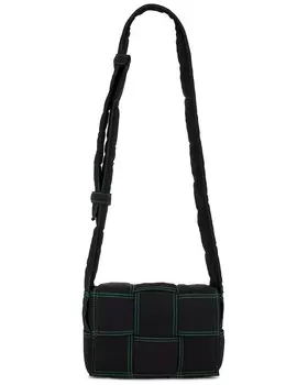 Сумка Small Padded Cassette Bottega Veneta, цвет Black & Parakeet