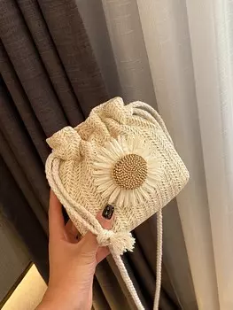 Сумка соломенная с цветочной аппликацией, бежевый