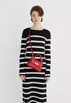 Сумка Stradivarius, цвет red