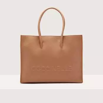 Сумка top-handle Coccinelle Myrtha Maxi Logo Medium, цвет Skin