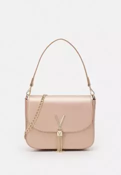 Сумка Valentino на плечо с декоративной кисточкой, розовое золото