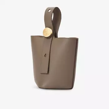 Сумка-ведро Loewe Pebble маленькая кожаная, коричневый