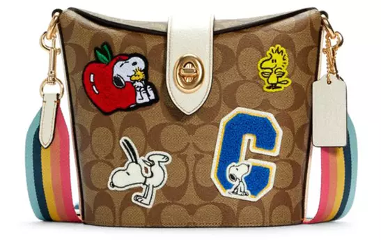 Сумки через плечо Snoopy x Peanuts x Addie COACH