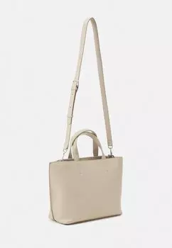 Сумочка Calvin Klein TOTE MEDIUM, цвет doeskin